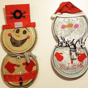 Holiday wall, (roses custom gifts,decor,crafts)